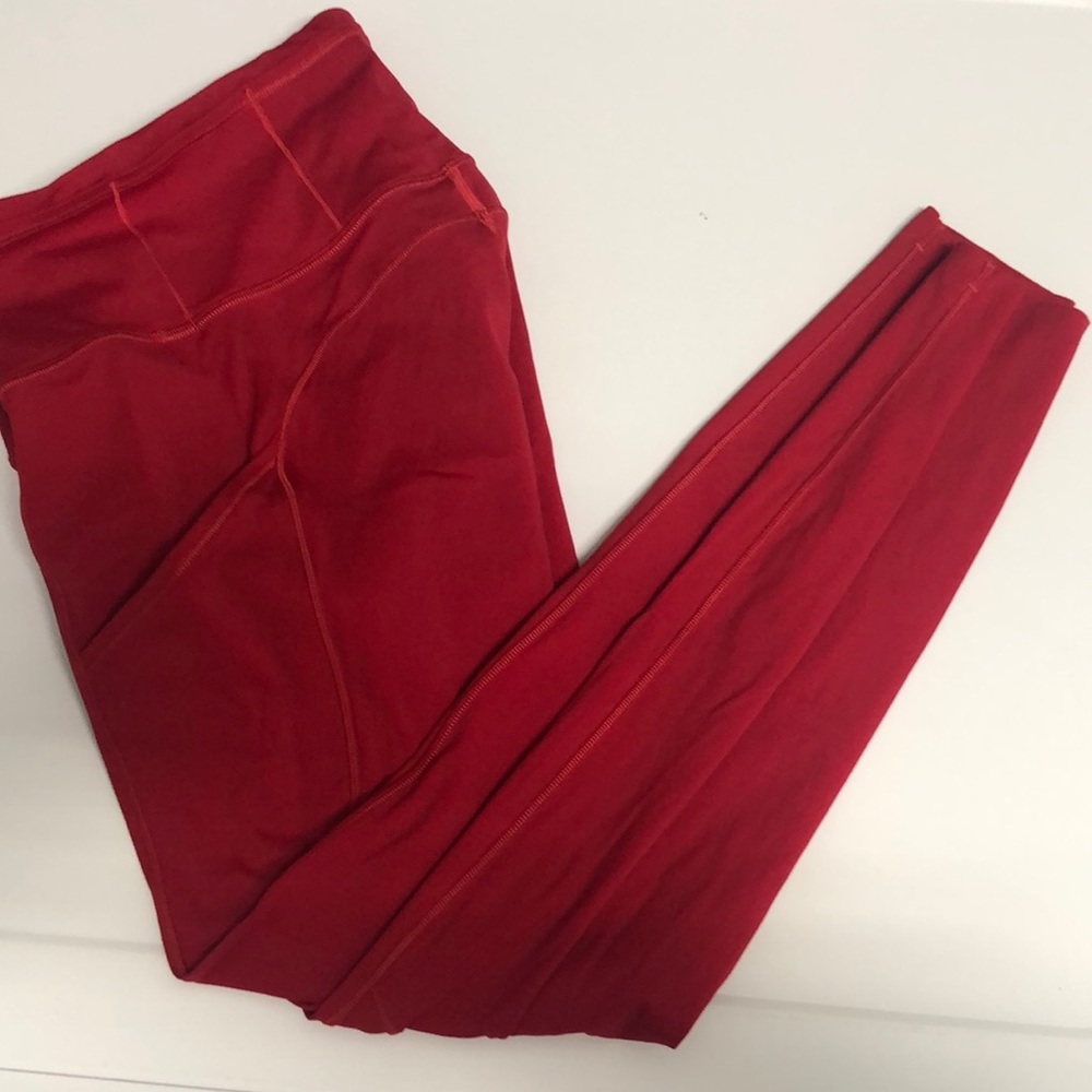 Lululemon red leggings with side pockets